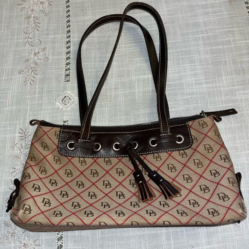 Dooney and Bourke purse lot